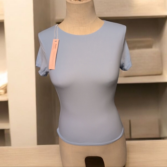 Qinsen Tops - Nwt Qinsen Sky Blue Short Sleeve Women's Tee Slim Your Figure Medium